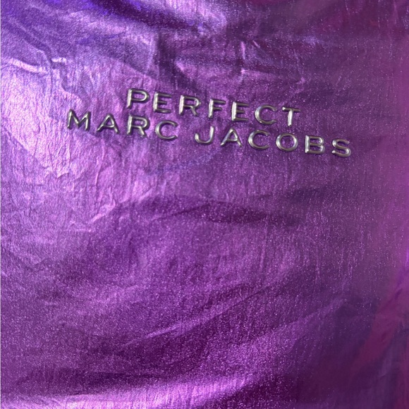 Marc Jacobs Shiny Purple Tote Bag - Picture 4 of 15